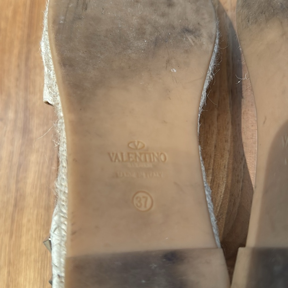 VALENTINO
Rockstud Leather Espadrilles Flat size 37 - Picture 8 of 9